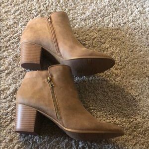 Fergalious delta booty